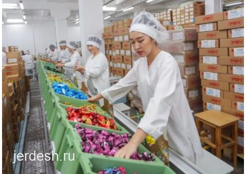 Упаковка конфет и печенья, оплата ежедневно: фото 1
